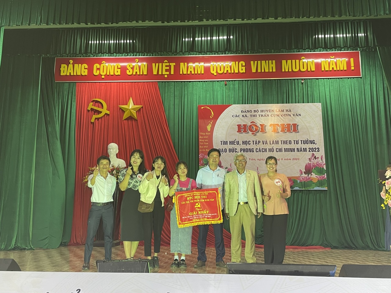 CHI BỘ ĐẢNG