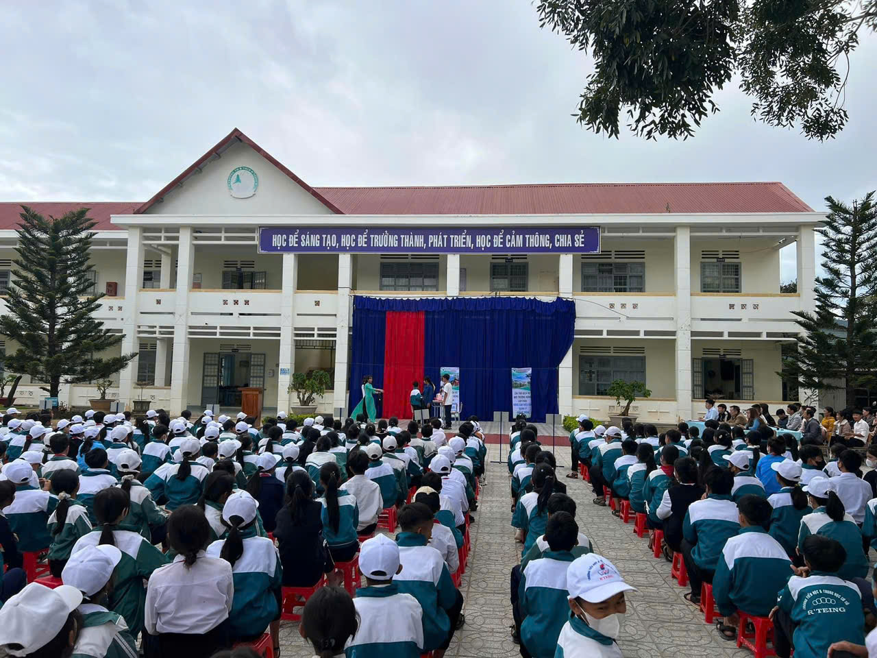 HINH ẢNH NHÀ TRƯỜNG