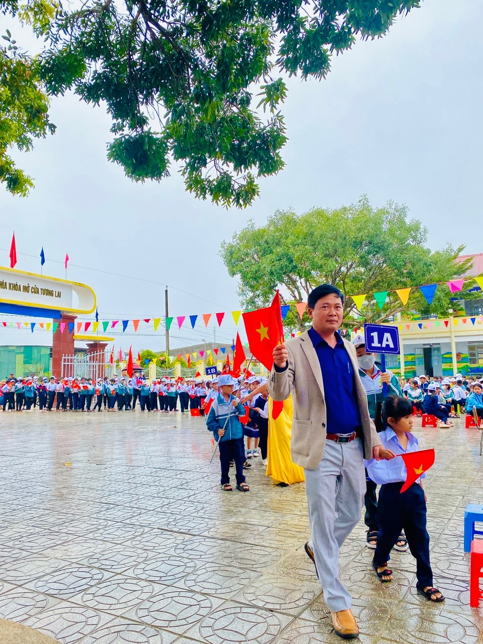 HÌNH KHAI GIẢNG, TỔNG KẾT