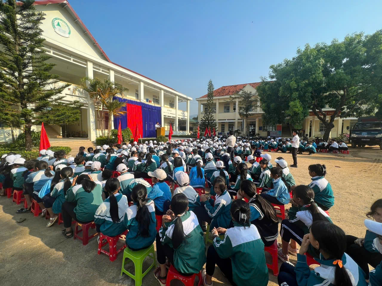 HOẠT ĐỘNG TUYÊN TRUYỀN